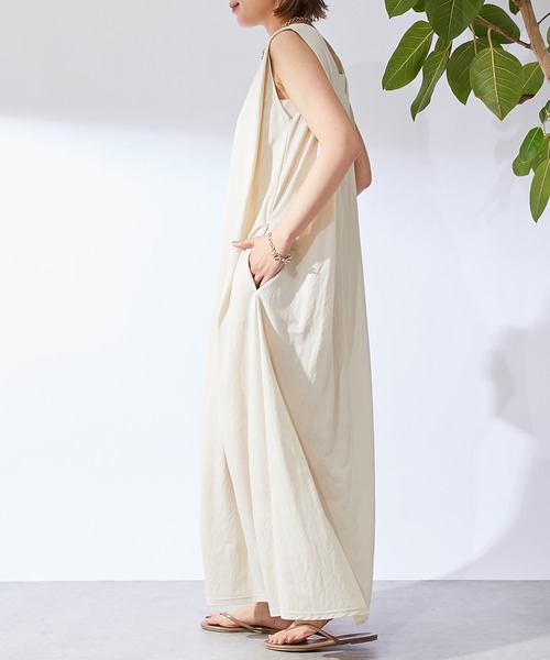 un dix cors(アンディコール)の「2WAY肩タックノースリワンピース(ワンピース・レディース・ブラック/ライトベージュ・FREE)」の8枚目の写真