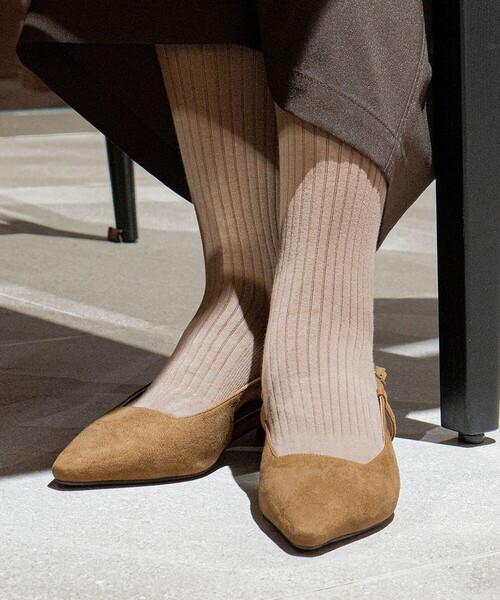 green label relaxing(グリーンレーベルリラクシング)の「<MAEE>コンプレッションソックス(コットンリブ)/ 着圧ソックス / 靴下(ソックス/靴下・レディース・グレー/ブラウン/ワインレッド/ブラック/ライトグレー/ホワイト/レッド/マスタード/ダークグレー/ライトブルー/モカ/ピンク/ライラック・FREE)」の18枚目の写真