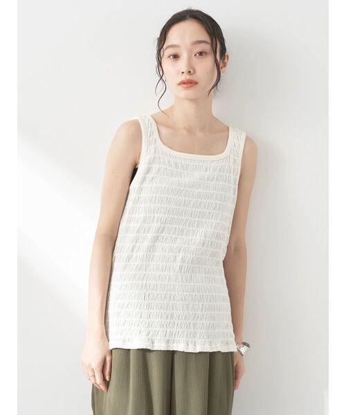earth music&ecology（アースミュージックアンドエコロジー）の「シャーリングタンクトップ（インナーウェア/肌着・レディース・オフホワイト/ブラック/サックスブルー/ピンク/ベージュ・S/M）」の10枚目の写真