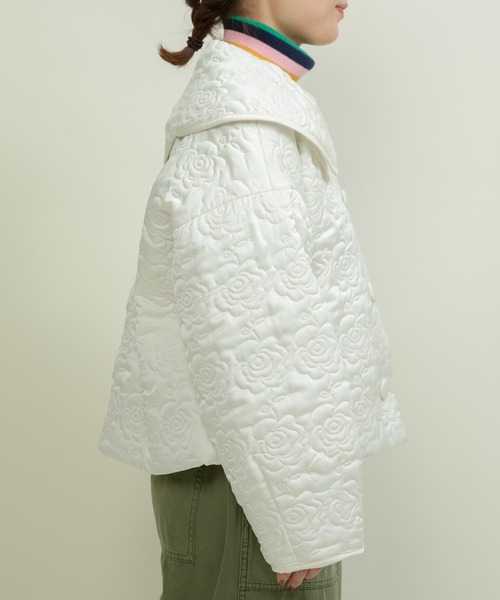 Dot＆Stripes CHILD WOMAN（ドットアンドストライプス　チャイルドウーマン）の「サテンキルティングEVO BIG衿パフスリーブジャケット（その他アウター・レディース・アイボリー/ブラック・FREE）」の21枚目の写真