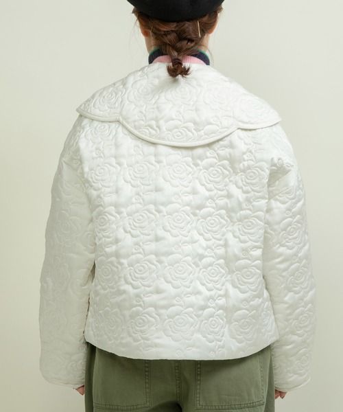 Dot＆Stripes CHILD WOMAN（ドットアンドストライプス　チャイルドウーマン）の「サテンキルティングEVO BIG衿パフスリーブジャケット（その他アウター・レディース・アイボリー/ブラック・FREE）」の20枚目の写真