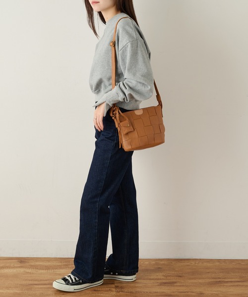 toleur(トーラ)の「【toleur】カウレザー太メッシュショルダー 11871 ※(ショルダーバッグ・レディース・ブラック/キャメル/グレイッシュベージュ・FREE)」の9枚目の写真