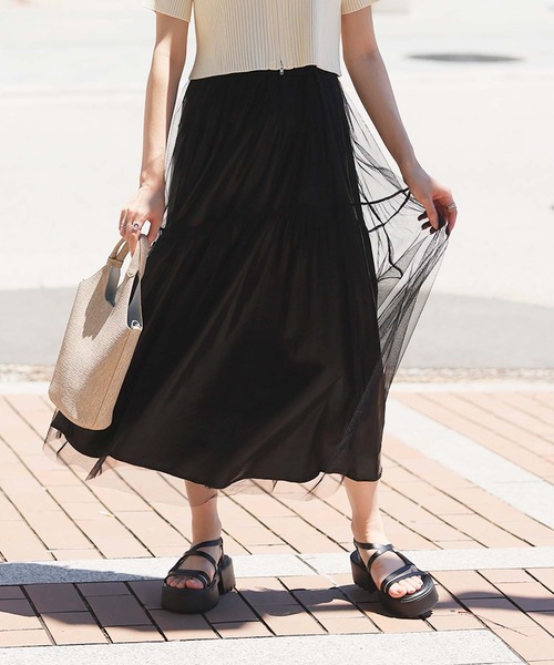 LAFFMO(ラフモ)の「メタリックチュールギャザースカート(スカート・レディース・グレー/シルバー/ブラック・F)」の11枚目の写真