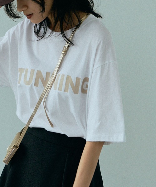 marjour（マージュール）の「STUNNING TEE（Tシャツ/カットソー・レディース・ブラック/ベージュ・フリー）」の4枚目の写真