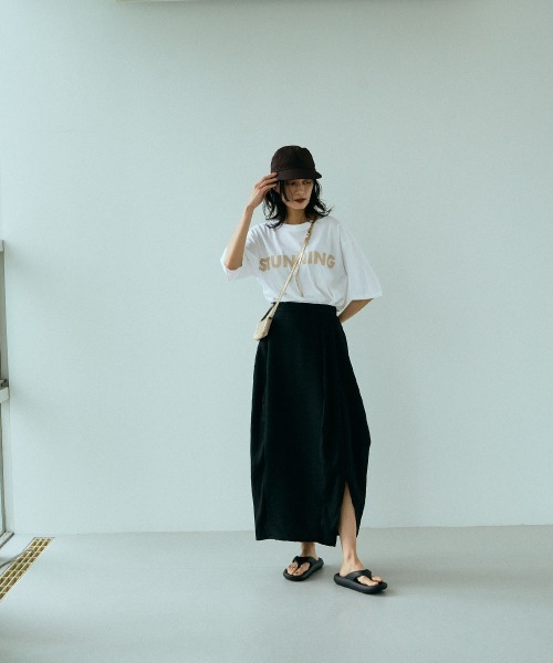 marjour（マージュール）の「STUNNING TEE（Tシャツ/カットソー・レディース・ブラック/ベージュ・フリー）」の20枚目の写真