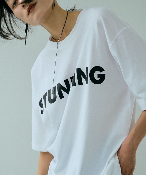 marjour（マージュール）の「STUNNING TEE（Tシャツ/カットソー・レディース・ブラック/ベージュ・フリー）」の17枚目の写真