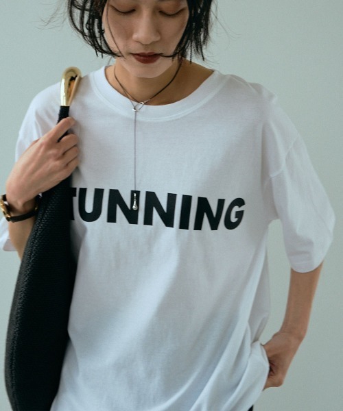 marjour（マージュール）の「STUNNING TEE（Tシャツ/カットソー・レディース・ブラック/ベージュ・フリー）」の15枚目の写真