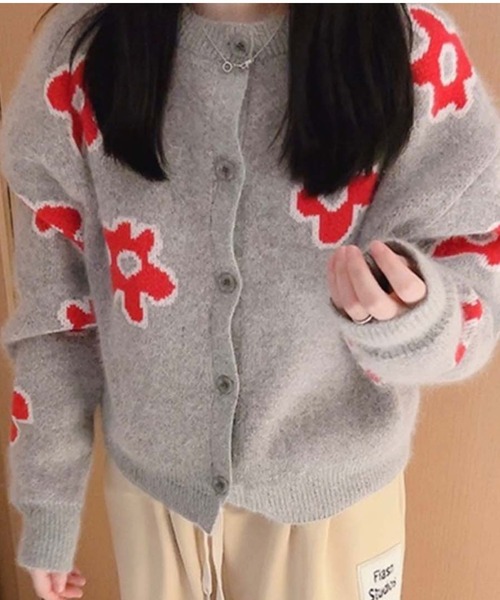 Girly Doll(ガーリードール)の「フラワー柄ニットカーディガン(カーディガン/ボレロ・レディース・ネイビー/グレー/オレンジ・F)」の9枚目の写真