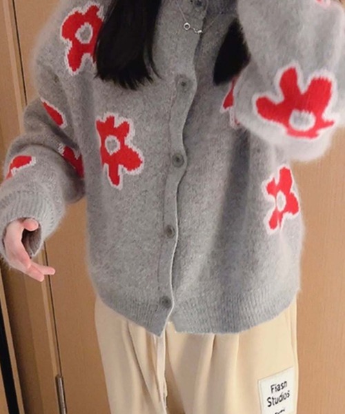Girly Doll(ガーリードール)の「フラワー柄ニットカーディガン(カーディガン/ボレロ・レディース・ネイビー/グレー/オレンジ・F)」の10枚目の写真