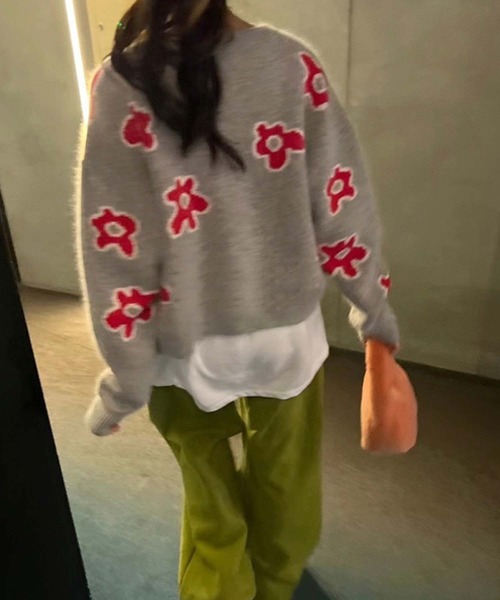 Girly Doll(ガーリードール)の「フラワー柄ニットカーディガン(カーディガン/ボレロ・レディース・ネイビー/グレー/オレンジ・F)」の12枚目の写真