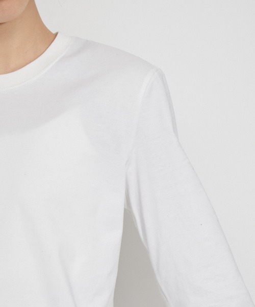 ADAM ET ROPE'（アダムエロペ）の「ショルダーパッドロンTEE（Tシャツ/カットソー・レディース・ホワイト/ブラック・FREE）」の16枚目の写真