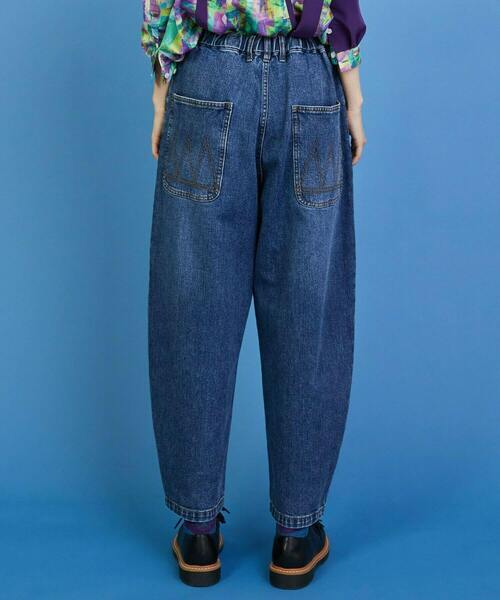 FRAPBOIS（フラボア）の「カーブデニム2 パンツ（デニムパンツ・レディース・ブルー/ブラック・0/1/2/3）」の4枚目の写真