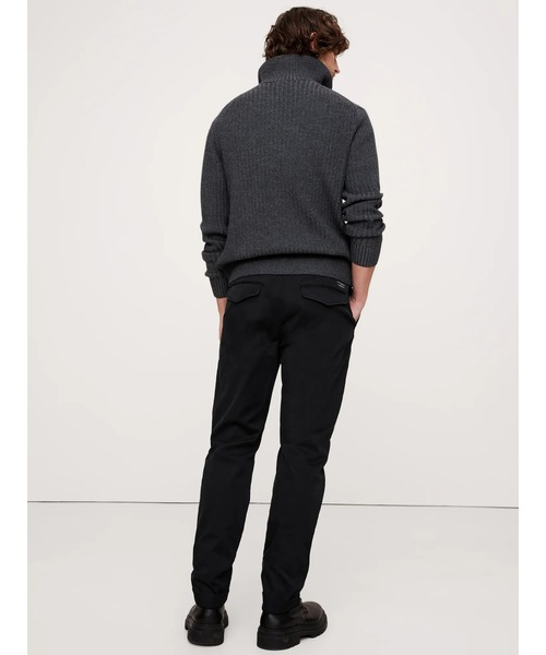 Banana Republic（バナナリパブリック）の「スリム ストレッチ チノパンツ（チノパンツ・メンズ・アイボリー/ブラック/ベージュ/チャコールグレー/ネイビー/カーキ/ダークブラウン・32W 30L/28W 30L/33W 30L/34W 30L/30W 30L/31W 30L/29W 30L）」の21枚目の写真