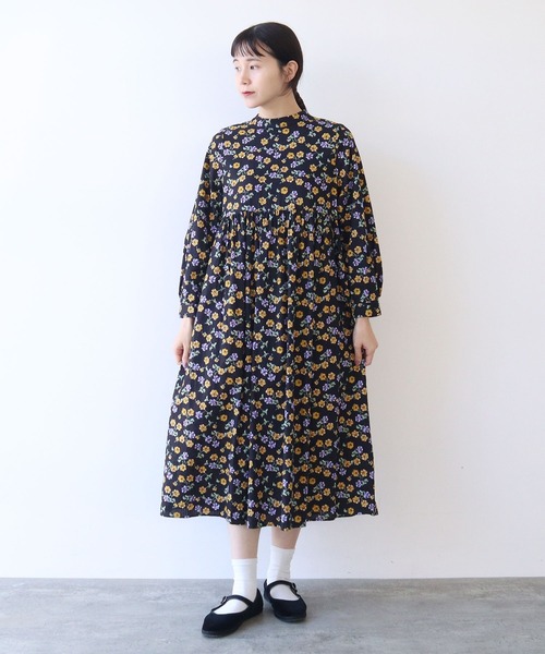 bulle de savon（ビュルデサボン）の「パンジープリント ワンピース