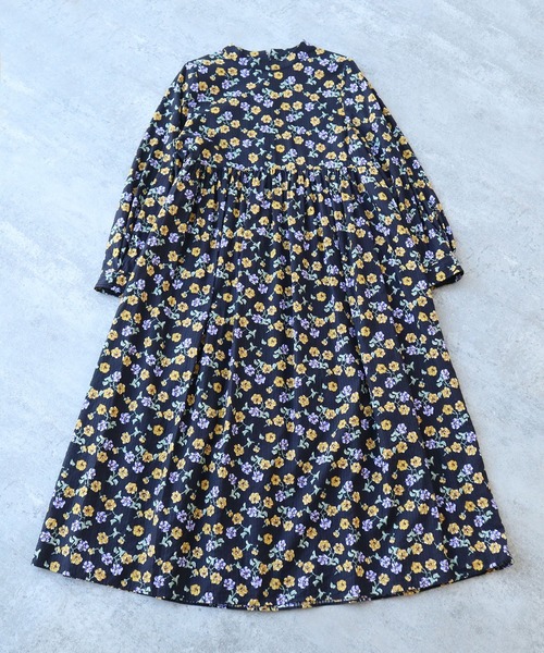 新品【bulle de savon】アリッサム プリントワンピース bulle de savon（ビュルデサボン）の「パンジープリント ワンピース