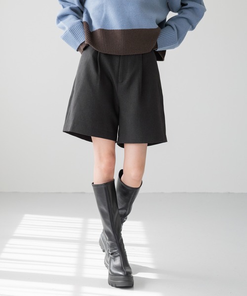 LOWRYS FARM(ローリーズファーム)の「ウールライクショートパンツ 133391(その他パンツ・レディース・チャコールグレー/アイボリー/ブラック・FREE)」の2枚目の写真