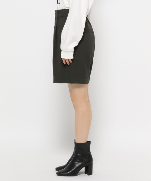 LOWRYS FARM(ローリーズファーム)の「ウールライクショートパンツ 133391(その他パンツ・レディース・チャコールグレー/アイボリー/ブラック・FREE)」の8枚目の写真