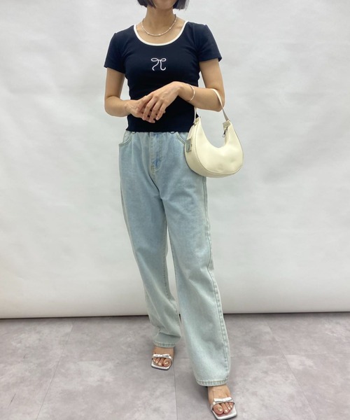 mebole（メボレ）の「Uネック 刺繍リボントップス（Tシャツ/カットソー・レディース・ホワイト/ブルー/ブラック・FREE）」の16枚目の写真