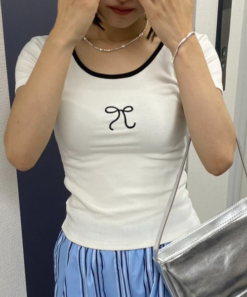 mebole（メボレ）の「Uネック 刺繍リボントップス（Tシャツ/カットソー・レディース・ホワイト/ブルー/ブラック・FREE）」の21枚目の写真