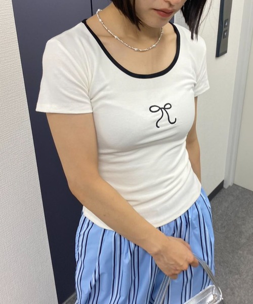 mebole（メボレ）の「Uネック 刺繍リボントップス（Tシャツ/カットソー・レディース・ホワイト/ブルー/ブラック・FREE）」の22枚目の写真