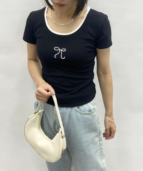 mebole（メボレ）の「Uネック 刺繍リボントップス（Tシャツ/カットソー・レディース・ホワイト/ブルー/ブラック・FREE）」の8枚目の写真