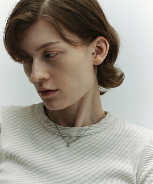 and cloud(アンドクラウド)の「Minimum Square Necklace(ネックレス・レディース・イエローゴールド/シルバー/ブラック・FREE)」の15枚目の写真