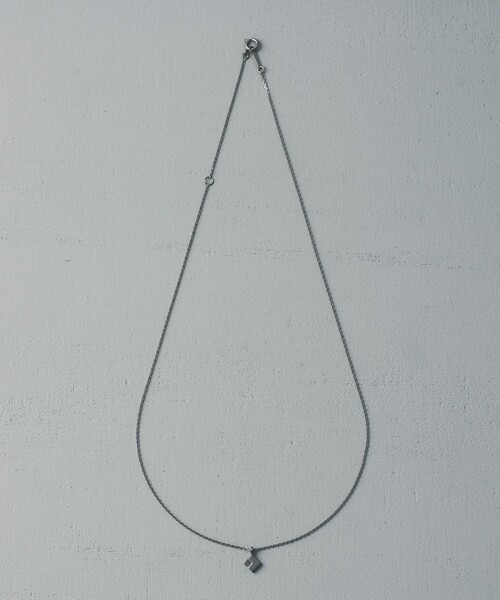 and cloud(アンドクラウド)の「Minimum Square Necklace(ネックレス・レディース・イエローゴールド/シルバー/ブラック・FREE)」の16枚目の写真