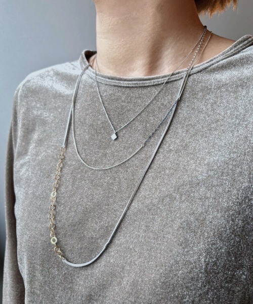 and cloud(アンドクラウド)の「Minimum Square Necklace(ネックレス・レディース・イエローゴールド/シルバー/ブラック・FREE)」の19枚目の写真