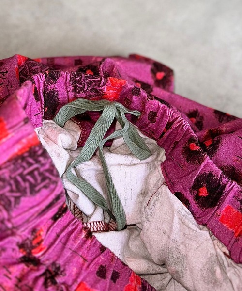 A BOND（アボンド）の「タックイージーパンツ/おとな（その他パンツ・レディース・イエロー/レッド/オフホワイト/パープル/ライトブルー・160cm/170cm）」の15枚目の写真