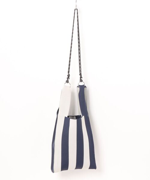 FRUIT OF THE LOOM（フルーツオブザルーム）の「FRUIT OF THE LOOM / FTL STRIPED MINI SHOULDER BAG / 80677600（ショルダーバッグ・レディース・サックスブルー/グリーン/レッド/ラベンダー/ネイビー・ONESIZE）」の6枚目の写真