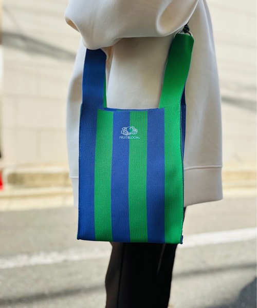 FRUIT OF THE LOOM（フルーツオブザルーム）の「FRUIT OF THE LOOM / FTL STRIPED MINI SHOULDER BAG / 80677600（ショルダーバッグ・レディース・サックスブルー/グリーン/レッド/ラベンダー/ネイビー・ONESIZE）」の2枚目の写真