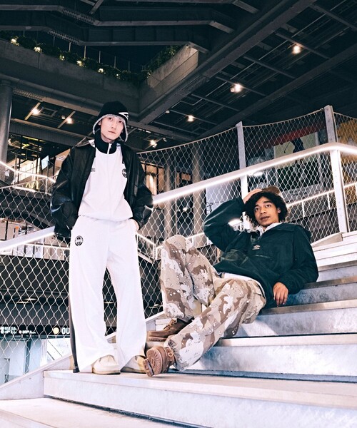 UMBRO（アンブロ）の「UMBRO/アンブロ SP Beanie BIG LOGO/別注 ビッグロゴ イヤーフラップニットキャップ/ビーニー（ニットキャップ/ビーニー・メンズ・ブラック/ネイビー/チャコール/ブラウン・FREE）」の20枚目の写真