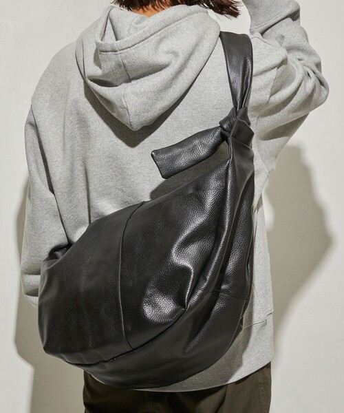 Firsthand/ファーストハンド Leather Banana Big Shoulder Bag