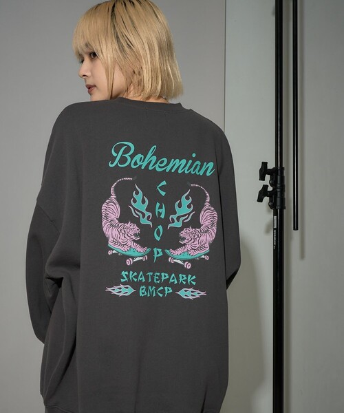PUBLUX（パブリュクス）の「Bohemian Chop/ボヘミアンチョップ バックプリント 虎 スウェット　限定展開（スウェット・レディース・ネイビー/アッシュグレー/チャコールグレー・L/M/S）」の2枚目の写真