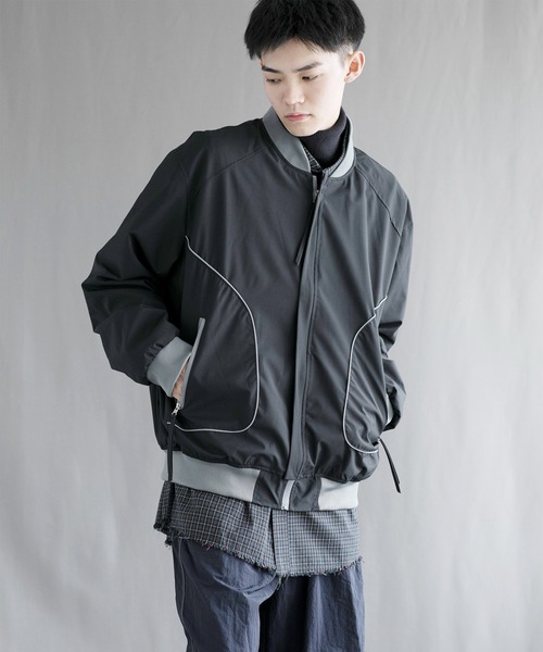 aimoha（アイモハ）の「【aimoha neo】Urban Explorer Bomber Jacket（ミリタリージャケット・メンズ・ベージュ/ブラック/グレー・MEDIUM/LARGE/X-LARGE/XX-LARGE/XXX-LARGE）」の8枚目の写真