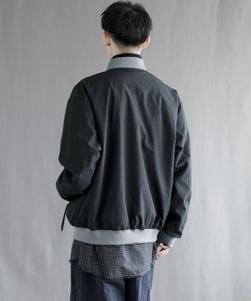aimoha（アイモハ）の「【aimoha neo】Urban Explorer Bomber Jacket（ミリタリージャケット・メンズ・ベージュ/ブラック/グレー・MEDIUM/LARGE/X-LARGE/XX-LARGE/XXX-LARGE）」の19枚目の写真