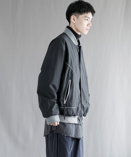 aimoha（アイモハ）の「【aimoha neo】Urban Explorer Bomber Jacket（ミリタリージャケット・メンズ・ベージュ/ブラック/グレー・MEDIUM/LARGE/X-LARGE/XX-LARGE/XXX-LARGE）」の16枚目の写真