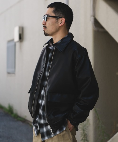 URBAN RESEARCH DOORS（アーバンリサーチドアーズ）の「FL フライトジャケット（ライダースジャケット・メンズ・ブラック・MEDIUM/LARGE）」の4枚目の写真