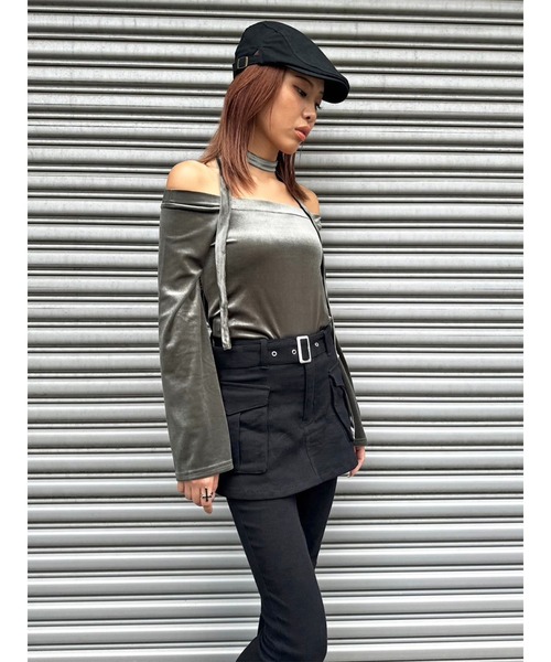 EGOIST(エゴイスト)の「ストール付オフショルベロアトップ(Tシャツ/カットソー・レディース・ライトブラウン/ブラック/カーキ・FREE)」の3枚目の写真