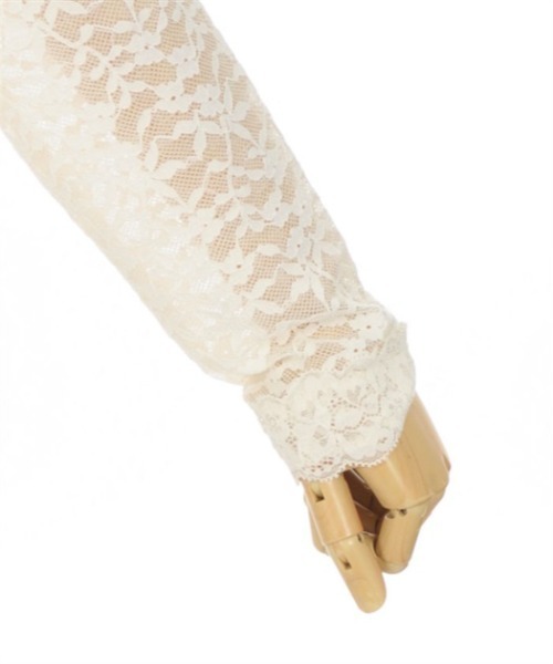 axes femme（アクシーズファム）の「ラウンドネックレースインナー（Tシャツ/カットソー・レディース・ブラック/キナリ/ラベンダー・FREE）」の4枚目の写真