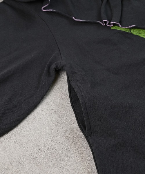 BIG FIELD（ビッグフィールド）の「裏毛Vフリルワンピース（ワンピース・キッズ・チャコール/イエロー/ラベンダー・90/100/110/120/130/140/150）」の17枚目の写真