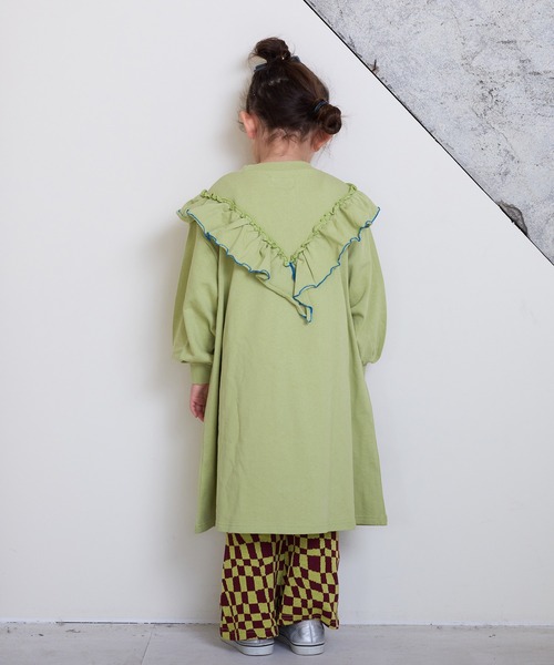 BIG FIELD（ビッグフィールド）の「裏毛Vフリルワンピース（ワンピース・キッズ・チャコール/イエロー/ラベンダー・90/100/110/120/130/140/150）」の15枚目の写真