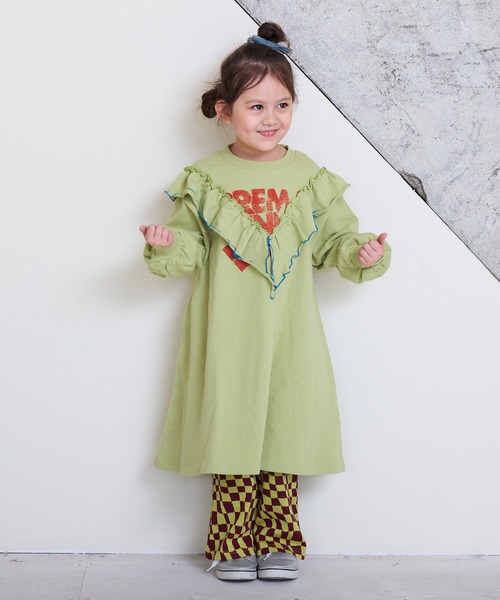 BIG FIELD（ビッグフィールド）の「裏毛Vフリルワンピース（ワンピース・キッズ・チャコール/イエロー/ラベンダー・90/100/110/120/130/140/150）」の14枚目の写真