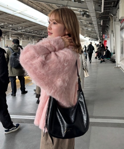 INTER FACTORY(インターファクトリー)の「吉田南歩 - "Teto"ワッシャーショルダーバッグ made in INTERFACTORY(ショルダーバッグ・レディース・ベージュ/ブラック/シルバー・FREE)」の4枚目の写真
