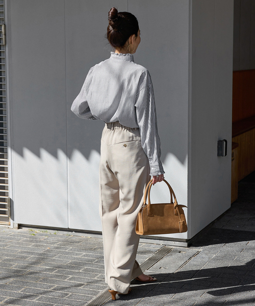 B.C STOCK（ベーセーストック）の「《追加》【WEB限定】スタンドフリルブラウス（シャツ/ブラウス・レディース・ブラック系その他/ネイビー・FREE）」の5枚目の写真