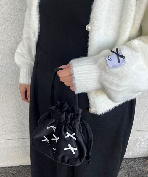 hugi(ハギ)の「VELOR RIBBON BAG/ベロリボン巾着バッグ(ハンドバッグ・レディース・ホワイト・FREE)」の8枚目の写真