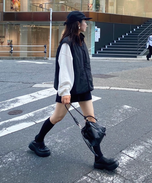 CIAOPANIC TYPY(チャオパニックティピー)の「【ユニセックス】撥水ドロストナイロンベスト(ベスト・メンズ・ライトグレー/ベージュ/チャコールグレー/ブラック/カーキ・MEDIUM/LARGE)」の10枚目の写真