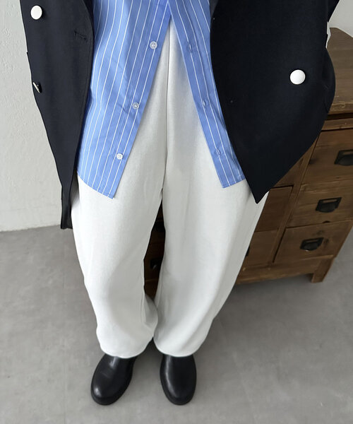 DISCOAT（ディスコート）の「【ユニセックス】ワンポイント刺繍ワイドスウェットパンツ（その他パンツ・レディース・オフホワイト/ライトグレー/ネイビー・MEDIUM/LARGE）」の6枚目の写真