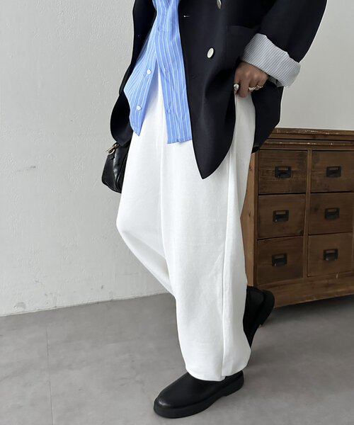 DISCOAT（ディスコート）の「【ユニセックス】ワンポイント刺繍ワイドスウェットパンツ（その他パンツ・レディース・オフホワイト/ライトグレー/ネイビー・MEDIUM/LARGE）」の17枚目の写真