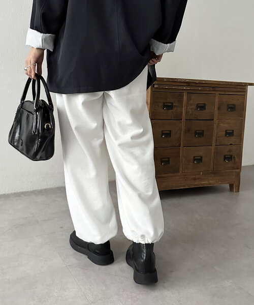 DISCOAT（ディスコート）の「【ユニセックス】ワンポイント刺繍ワイドスウェットパンツ（その他パンツ・レディース・オフホワイト/ライトグレー/ネイビー・MEDIUM/LARGE）」の7枚目の写真